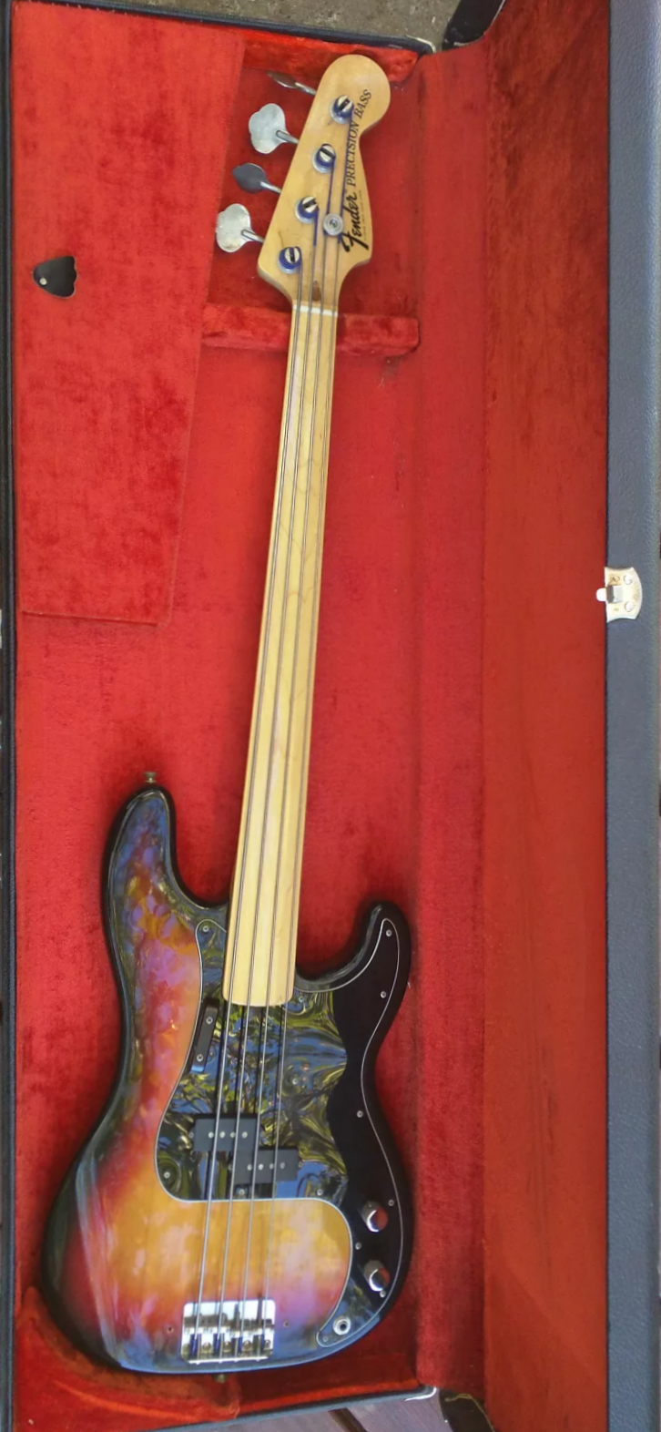 1973 Fender Precision Fretless (maple fingerboard)