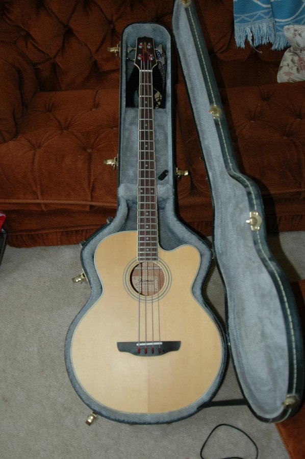 2000 Takamine ES100C-4 Jasmine Bass
